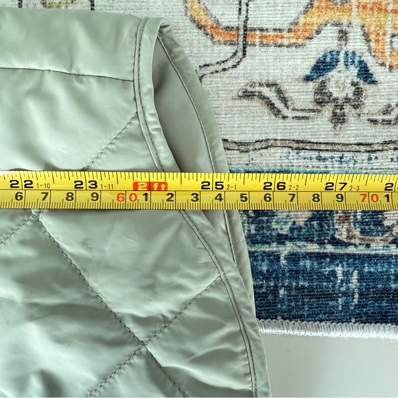 A&F Quilted Shacket - Picture 7 of 9